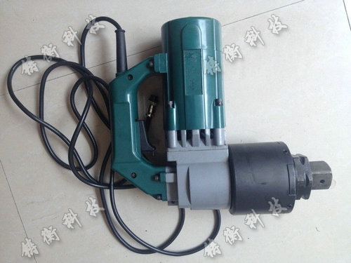 扭剪型電動扳手